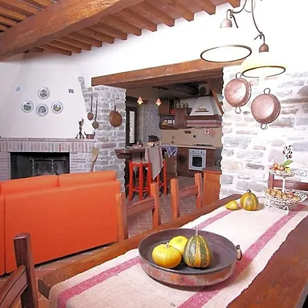 Belvilla By Oyo La Rocca Autunno 3* Apecchio