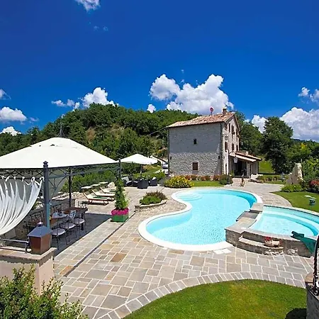 Hotel Belvilla By Oyo La Rocca Autunno Apecchio