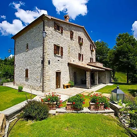 Hotel Belvilla By Oyo La Rocca Autunno Apecchio