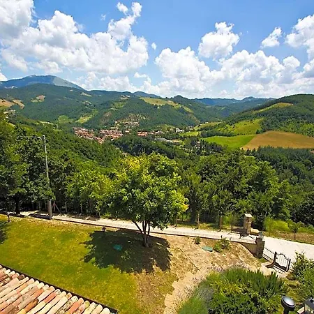 Hotel Belvilla By Oyo La Rocca Autunno Apecchio